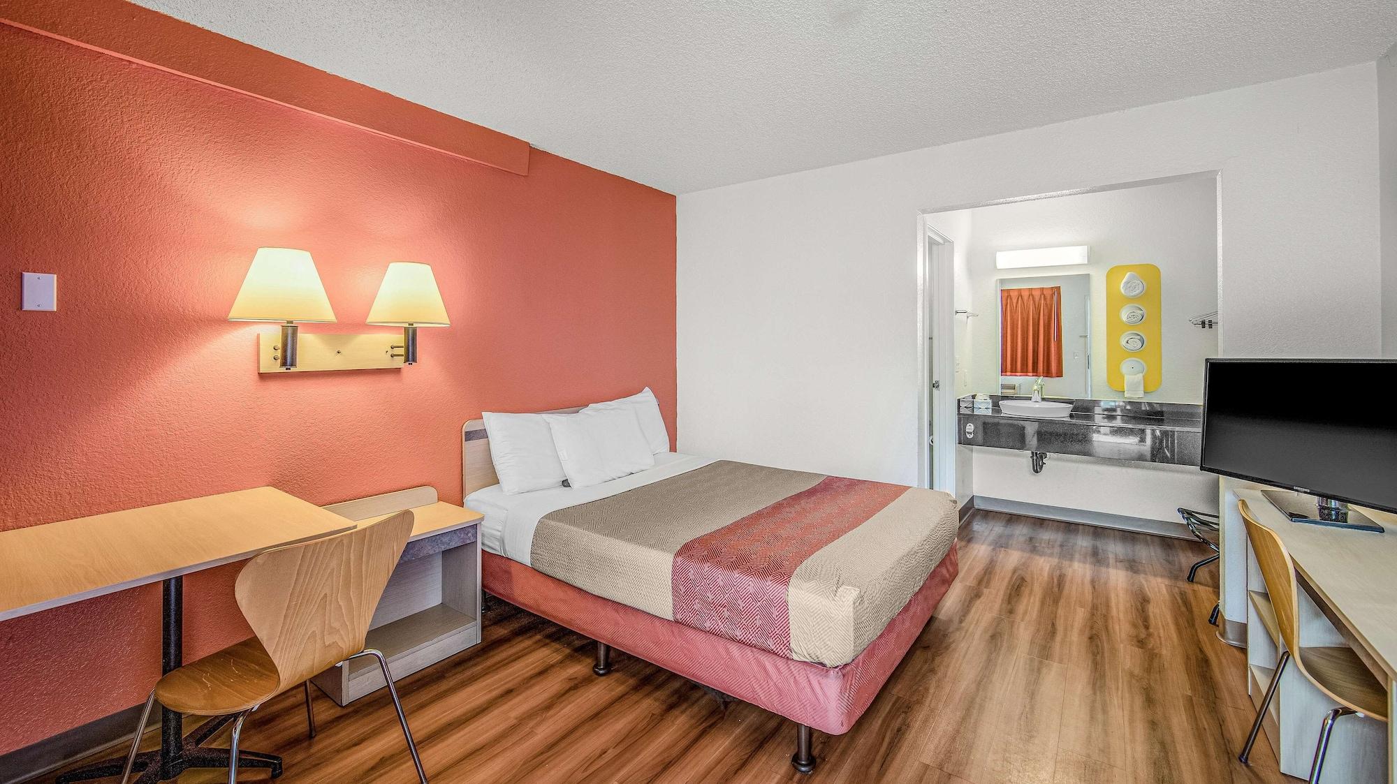 Motel 6-Eureka, Ca Redwood Coast Экстерьер фото
