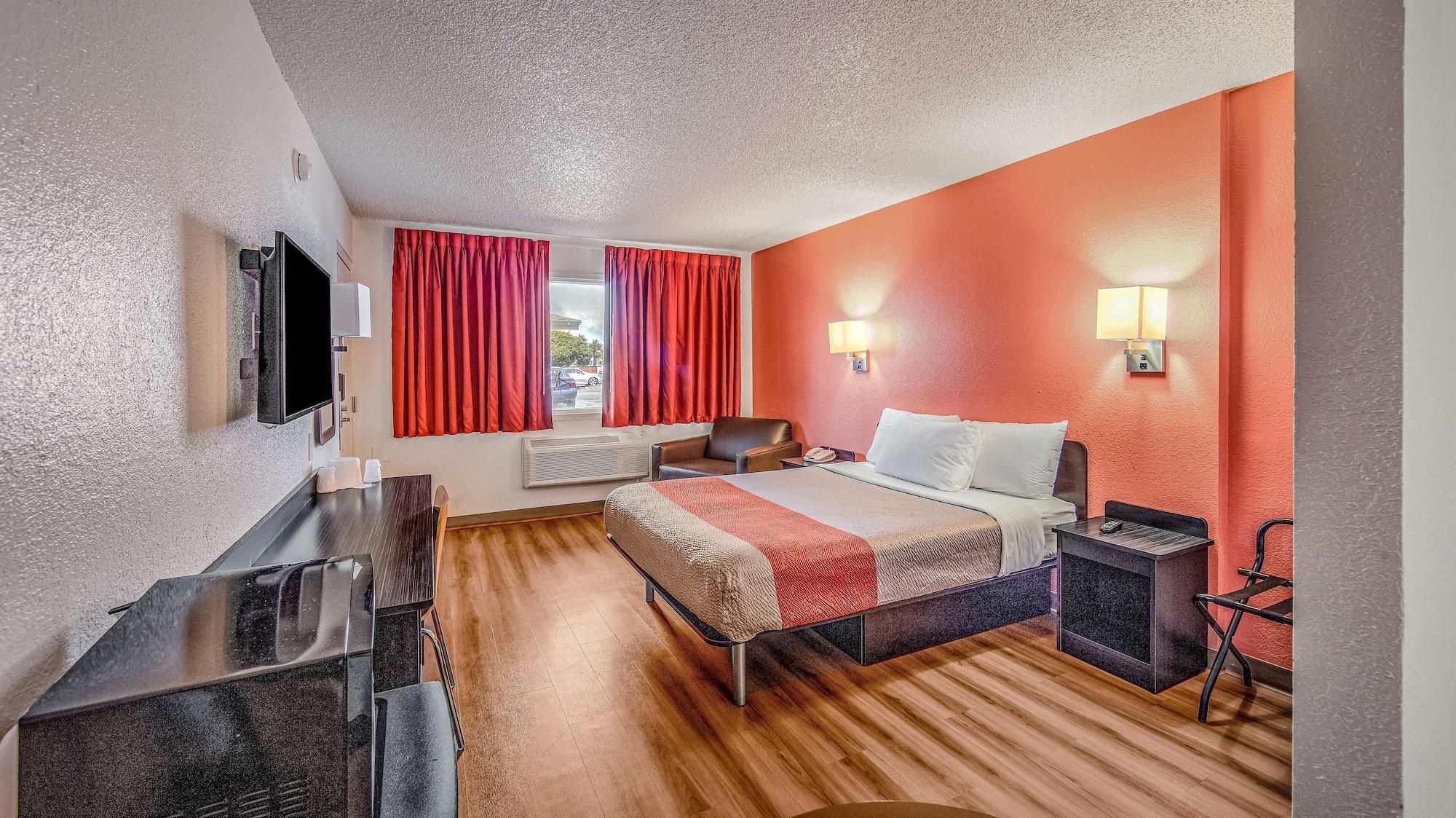 Motel 6-Eureka, Ca Redwood Coast Экстерьер фото