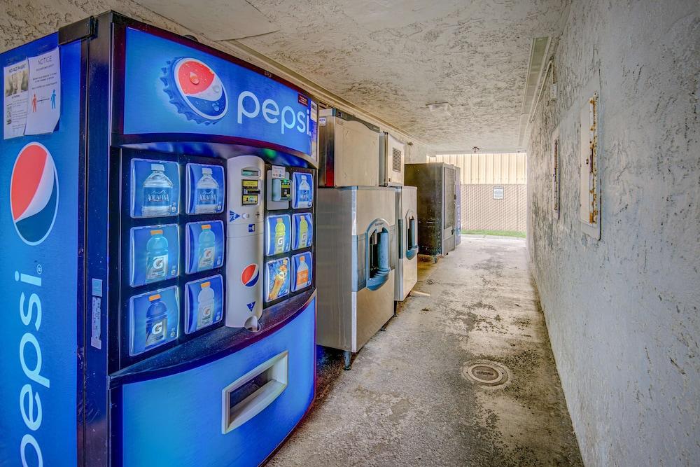Motel 6-Eureka, Ca Redwood Coast Экстерьер фото