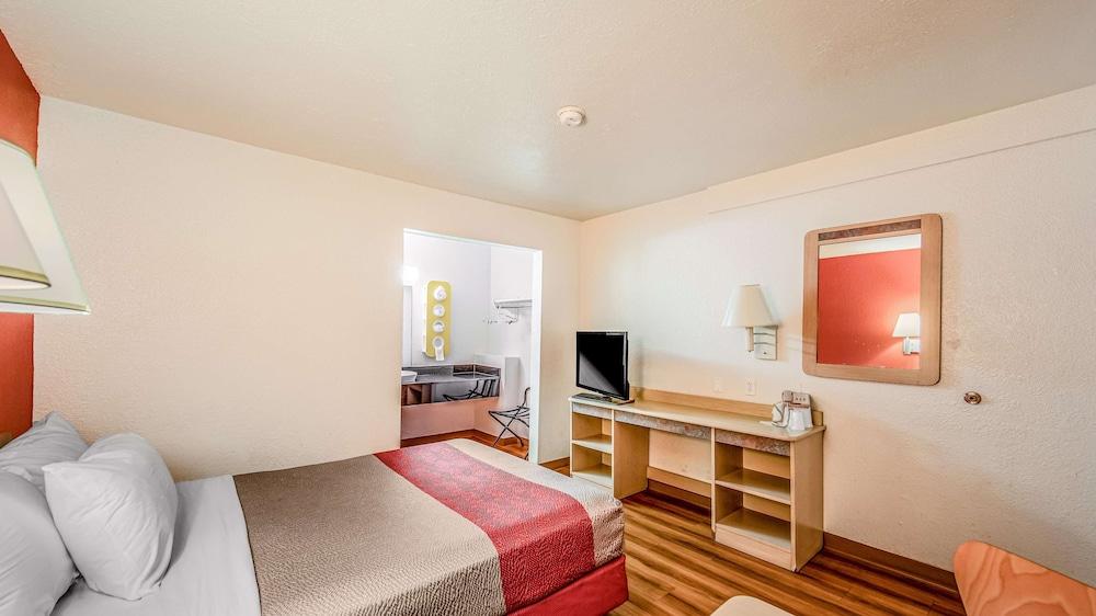 Motel 6-Eureka, Ca Redwood Coast Экстерьер фото