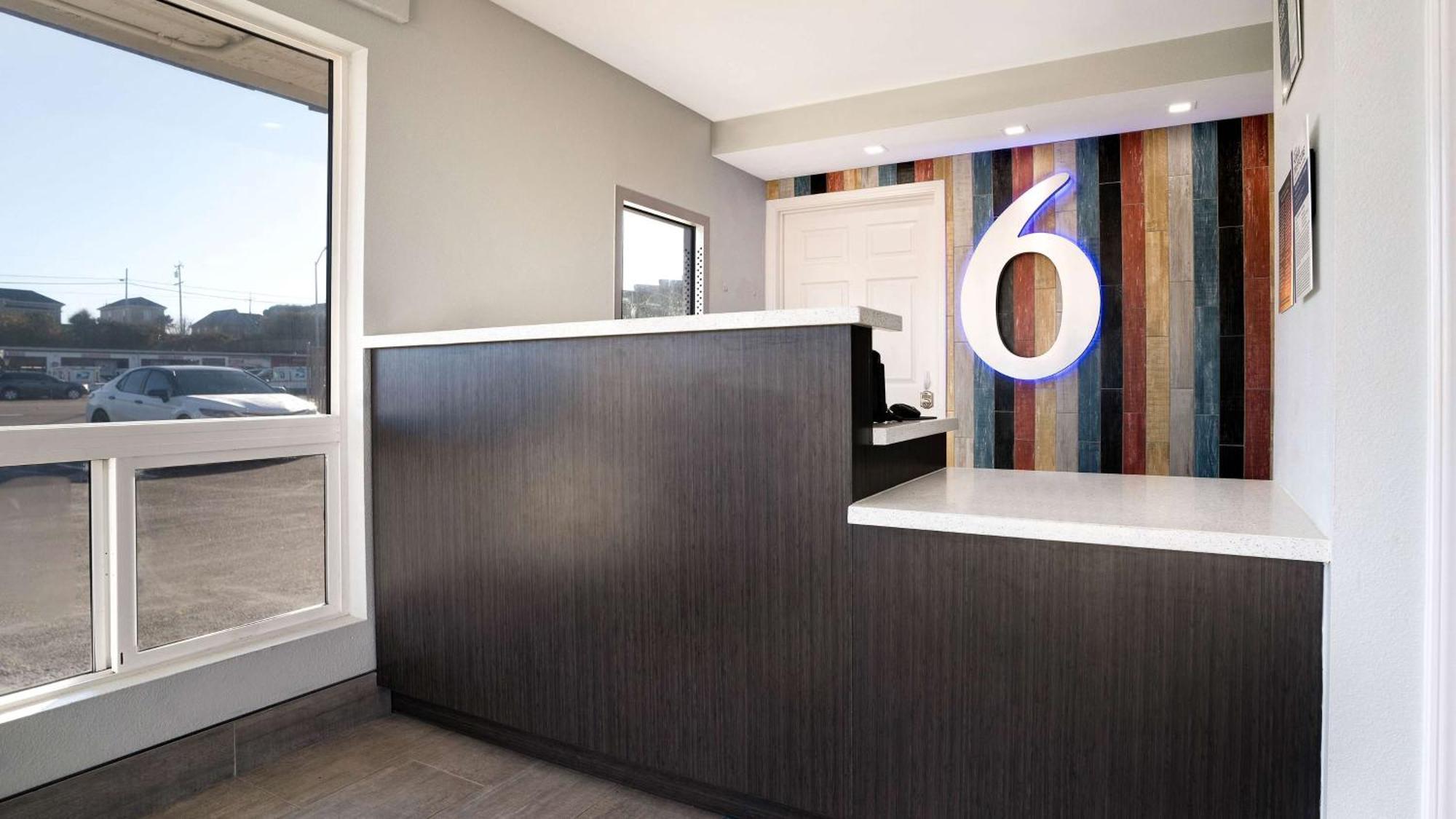 Motel 6-Eureka, Ca Redwood Coast Экстерьер фото