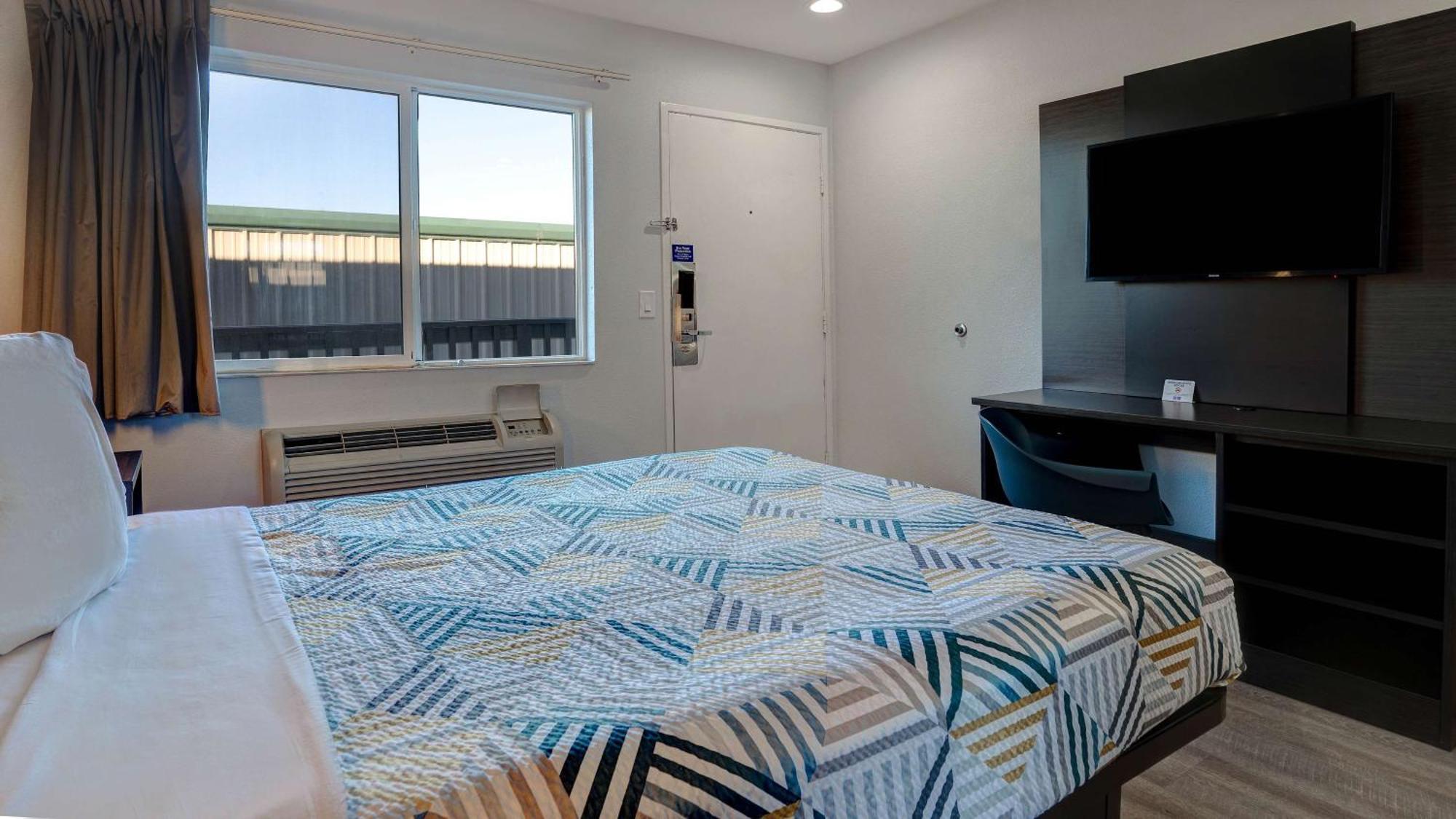 Motel 6-Eureka, Ca Redwood Coast Экстерьер фото