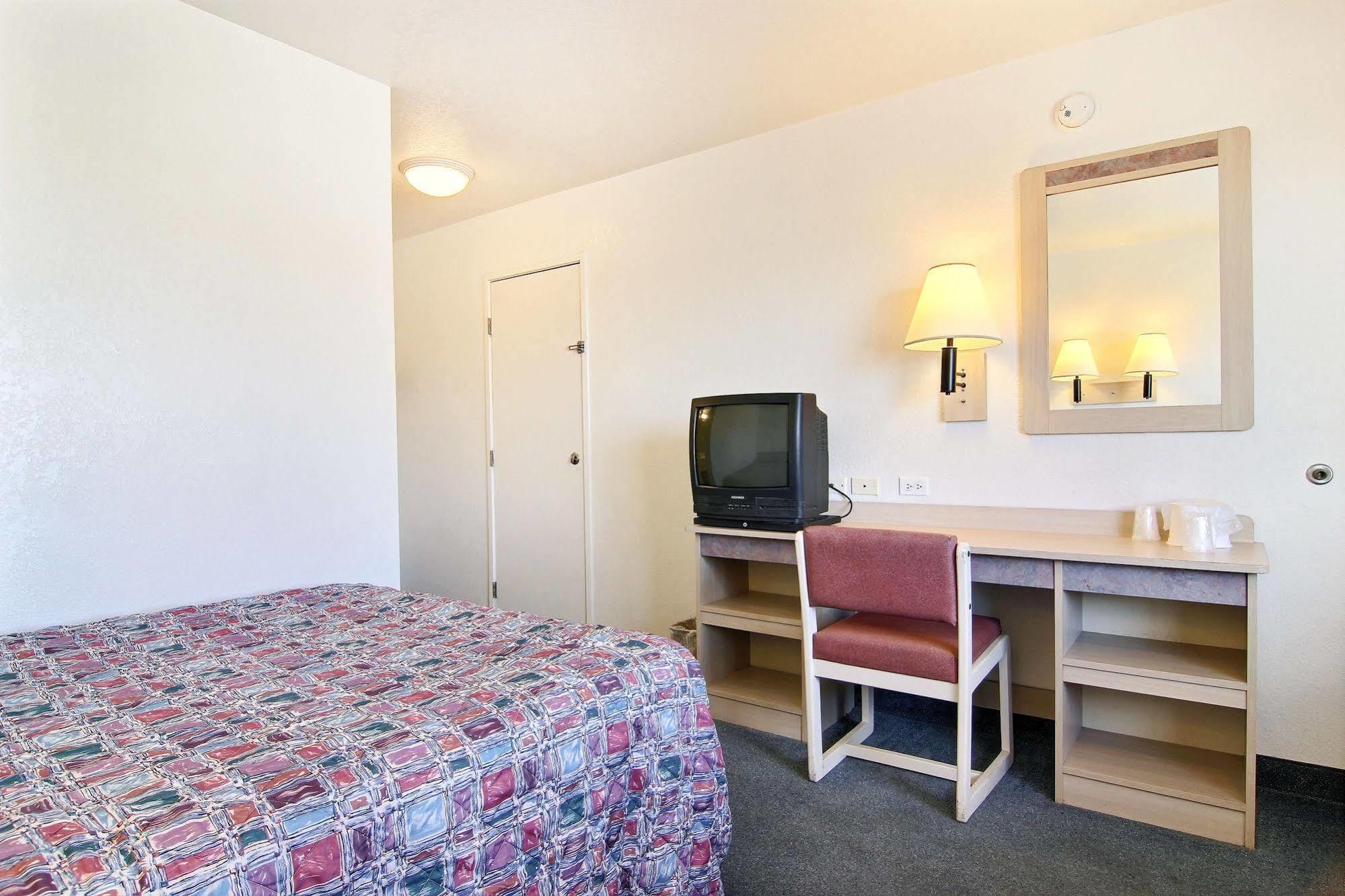 Motel 6-Eureka, Ca Redwood Coast Экстерьер фото